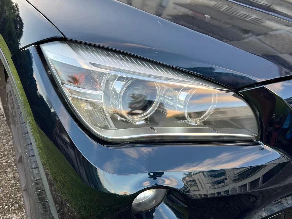BMW X3 : phare après intervention